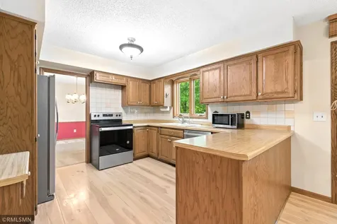 11730 27th Avenue N Plymouth MN 55441