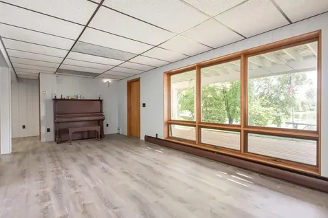 3893 Victoria Street N Shoreview MN 55126