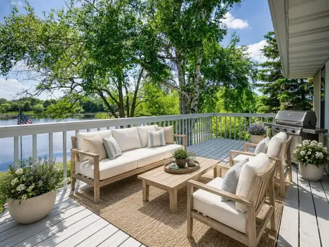 3893 Victoria Street N Shoreview MN 55126