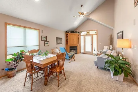 238 15th Avenue N Fargo ND 58102