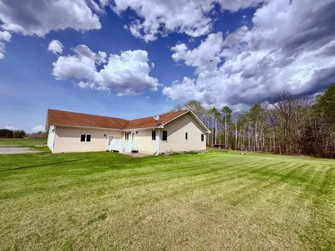 11777 State Highway 11 SE Baudette MN 56623