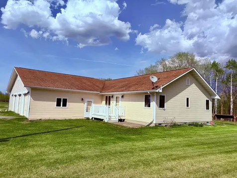 11777 State Highway 11 SE Baudette MN 56623