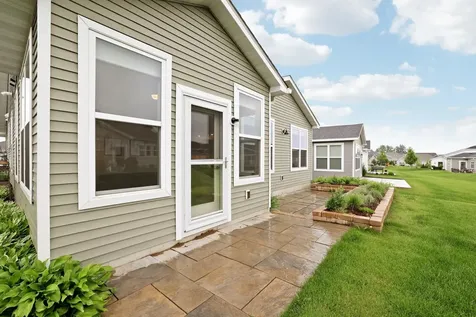 183 Liberty Heights Drive Chaska MN 55318