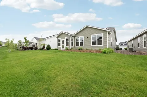183 Liberty Heights Drive Chaska MN 55318
