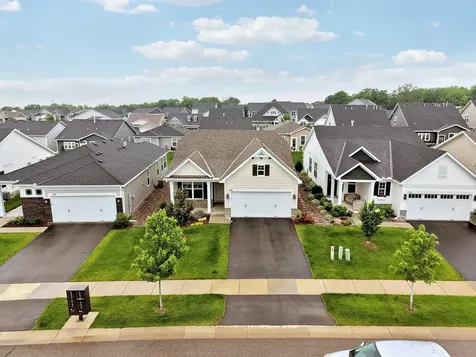 183 Liberty Heights Drive Chaska MN 55318