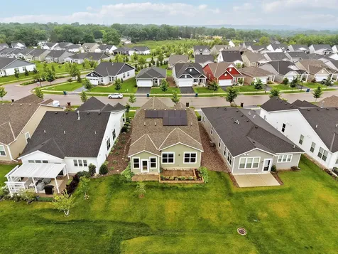 183 Liberty Heights Drive Chaska MN 55318