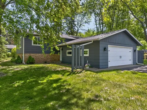 1802 Oak Knoll Drive NE Alexandria MN 56308