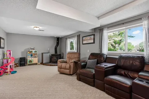 1802 Oak Knoll Drive NE Alexandria MN 56308