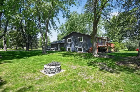 1802 Oak Knoll Drive NE Alexandria MN 56308