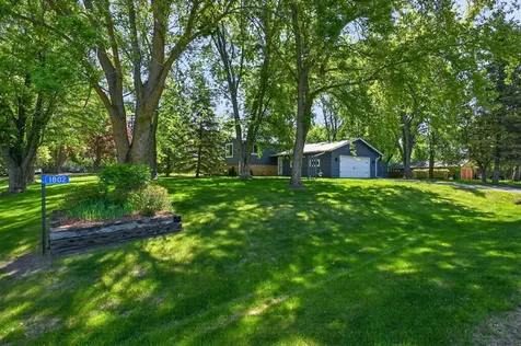 1802 Oak Knoll Drive NE Alexandria MN 56308