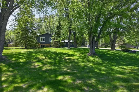 1802 Oak Knoll Drive NE Alexandria MN 56308