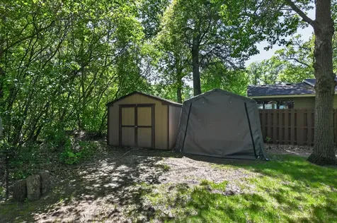 1802 Oak Knoll Drive NE Alexandria MN 56308