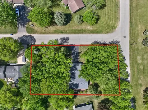 1802 Oak Knoll Drive NE Alexandria MN 56308