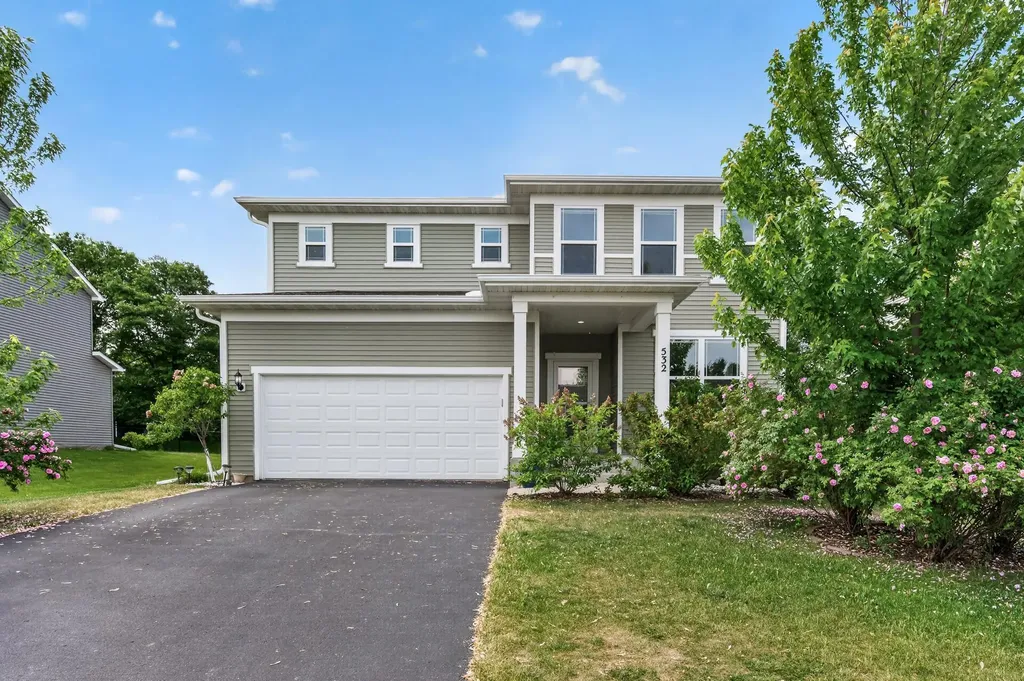 532 Aidan Cove Eagan MN 55123
