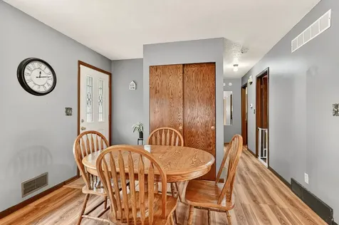 2412 25th Street NW Rochester MN 55901