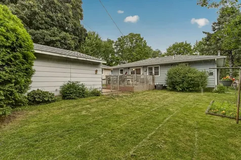 2412 25th Street NW Rochester MN 55901