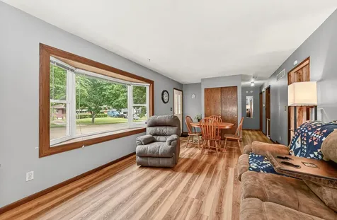 2412 25th Street NW Rochester MN 55901