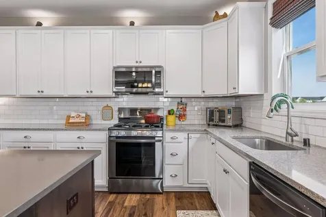 4367 Parkview Circle Anoka MN 55303
