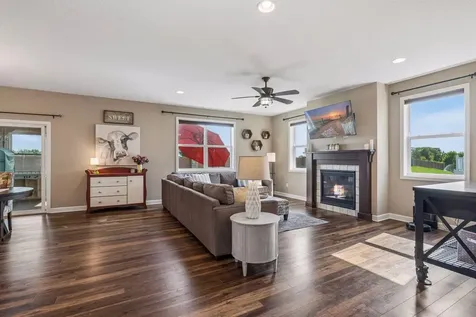 4367 Parkview Circle Anoka MN 55303