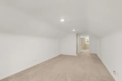 405 1st Avenue SE New Prague MN 56071