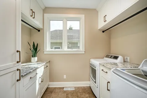 3008 Pelican Point Circle Mound MN 55364