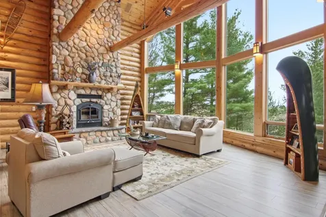 E8200 260th Avenue Elk Mound WI 54739