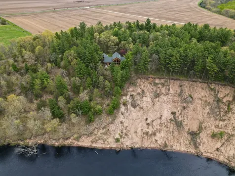 E8200 260th Avenue Elk Mound WI 54739