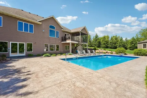 1528 Cottonwood Trail New Prague MN 56071