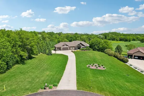 1528 Cottonwood Trail New Prague MN 56071