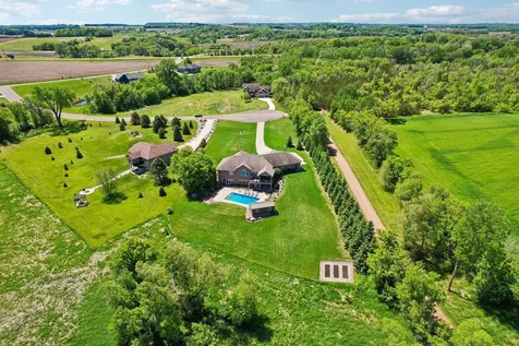 1528 Cottonwood Trail New Prague MN 56071