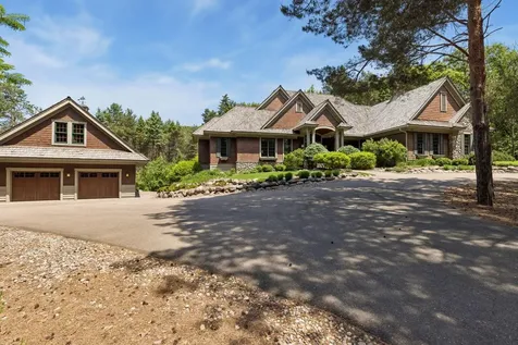 2289 Northridge Avenue Circle Stillwater MN 55082