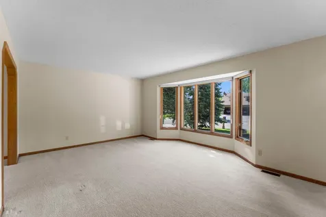 10130 31st Avenue N Plymouth MN 55441