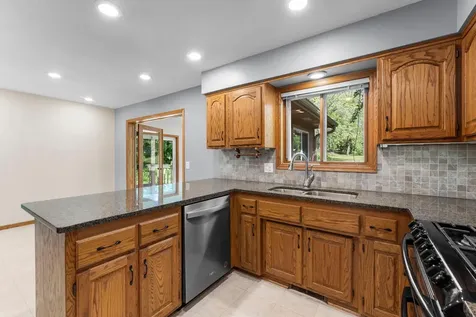 10130 31st Avenue N Plymouth MN 55441
