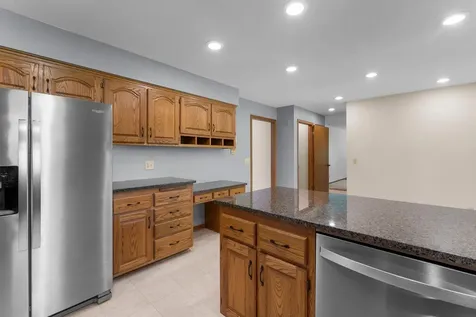 10130 31st Avenue N Plymouth MN 55441