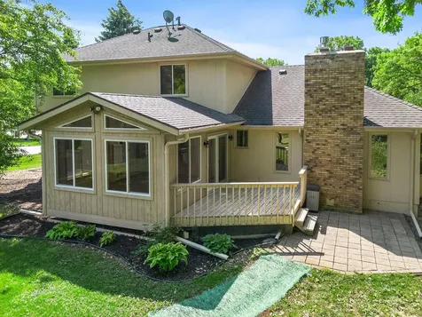 10130 31st Avenue N Plymouth MN 55441