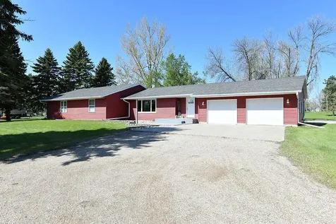 347 4th Avenue W Hunter ND 58048