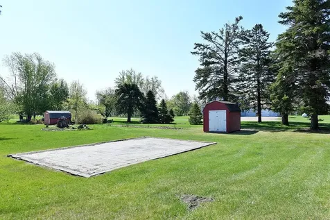 347 4th Avenue W Hunter ND 58048