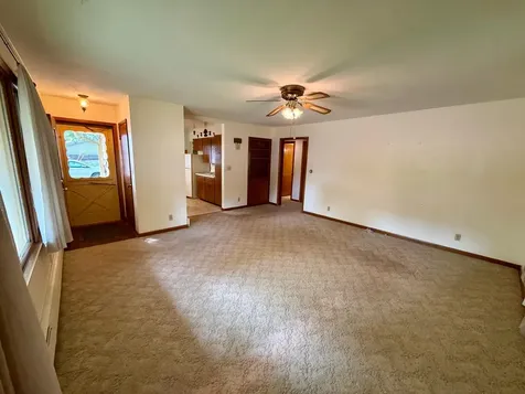 137 2nd Street E Tracy MN 56175