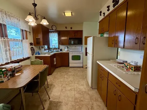 137 2nd Street E Tracy MN 56175