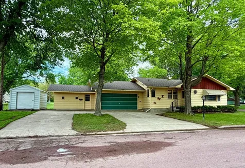 137 2nd Street E Tracy MN 56175