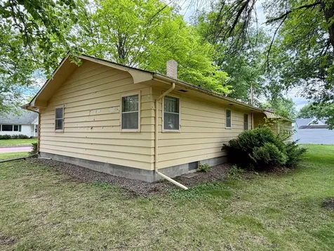 137 2nd Street E Tracy MN 56175