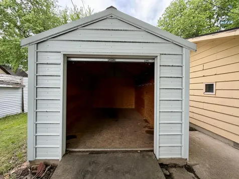 137 2nd Street E Tracy MN 56175