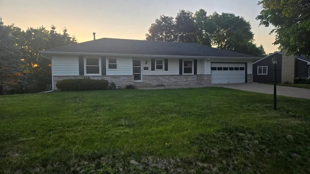 3015 Quail Avenue N Golden Valley MN 55422
