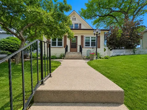 212 2nd Street S Waterville MN 56096