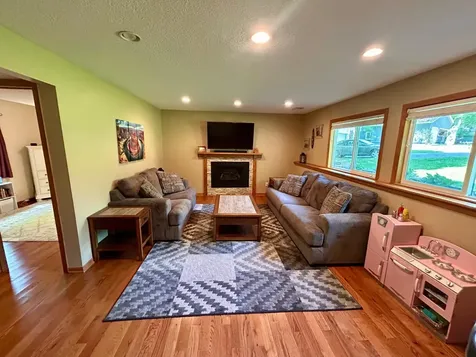 15220 Ironwood Court Eden Prairie MN 55346
