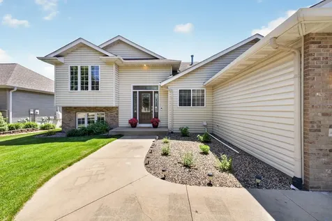 480 Manor Ridge Drive NW Rochester MN 55901