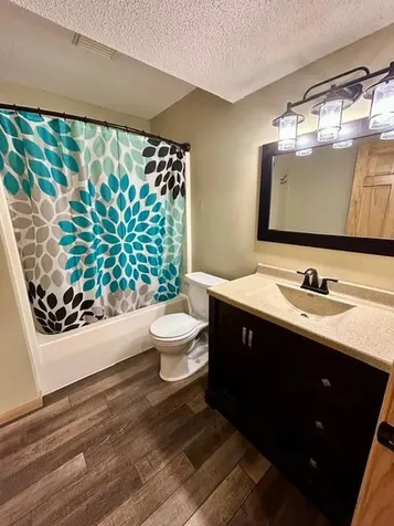 110 U'ren Lane Redwood Falls MN 56283