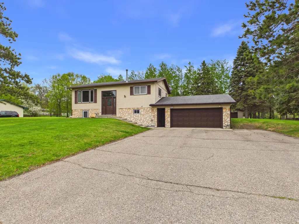 1606 Scenic Heights Road NE Alexandria MN 56308