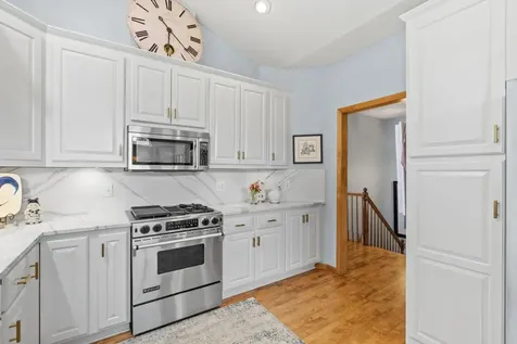 17925 39th Place N Plymouth MN 55446