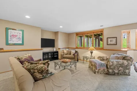 17925 39th Place N Plymouth MN 55446